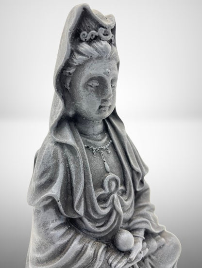 Meditating Quan Yin Statue 8.5"